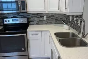 3675 San Simeon Cir, Weston, FL 33331 - Photo 3