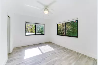 6820 NE 5th Avenue, Miami, FL 33138 - Photo 9