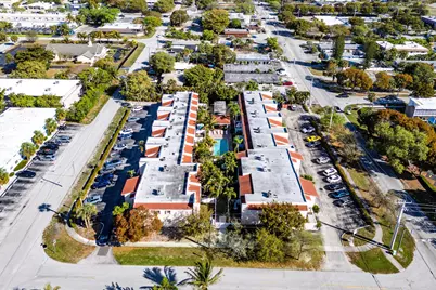 236 SE 10th Avenue, Pompano Beach, FL 33060 - Photo 45