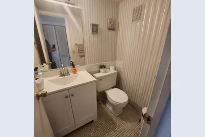18 Oakridge B #18, Deerfield Beach, FL 33442 - Photo 5