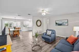 1673 SE Lyngate Dr, Port Saint Lucie, FL 34952 - Photo 5