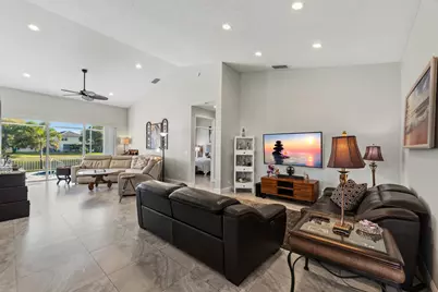 7408 Rockbridge Circle, Lake Worth, FL 33467 - Photo 11