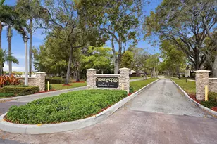 10121 Acorn Ln, Pembroke Pines, FL 33026 - Photo 29