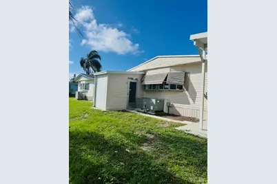 19 W Caribbean, Port Saint Lucie, FL 34952 - Photo 5