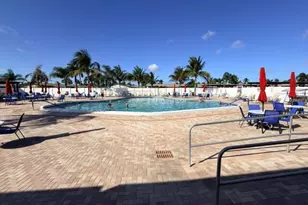 2804 E Crosley Dr E, West Palm Beach, FL 33415 - Photo 13