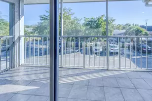 531 N J, Lake Worth Beach, FL 33460 - Photo 3