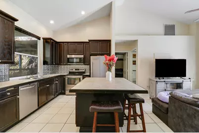 533 NW Avon Avenue, Port Saint Lucie, FL 34983 - Photo 25