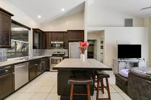 533 NW Avon Ave, Port Saint Lucie, FL 34983 - Photo 25