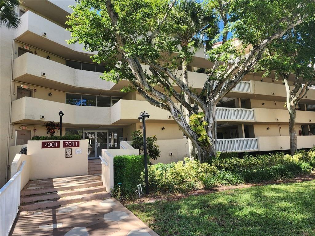 7001 Environ Blvd #604 - 7001 Environ Blvd #604, Lauderhill, FL 33319 Luxury Property | Jose Angel Pina