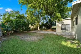 1300 NW 90th St, Miami, FL 33147 - Photo 17