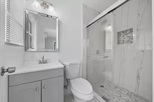 1300 NW 90th St, Miami, FL 33147 - Photo 13