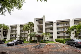 9450 Poinciana Pl, Davie, FL 33324 - Photo 19