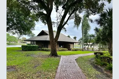 9450 Poinciana Place #301, Davie, FL 33324 - Photo 21