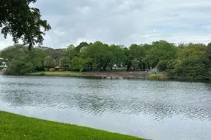 9450 Poinciana Pl, Davie, FL 33324 - Photo 23