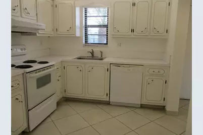 9233 SW 8th Street #311, Boca Raton, FL 33428 - Photo 5