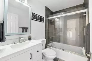 6363 Seagrape Cir, Margate, FL 33063 - Photo 9