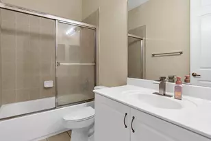 228 Lake Monterey Cir, Boynton Beach, FL 33426 - Photo 43