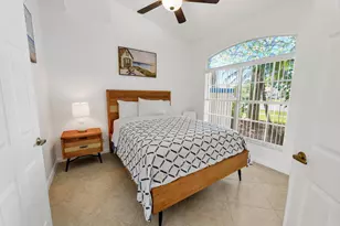 1935 Primrose Ln, Wellington, FL 33414 - Photo 5