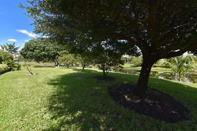 1935 Primrose Lane, Wellington, FL 33414 - Photo 31
