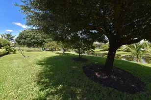 1935 Primrose Ln, Wellington, FL 33414 - Photo 31