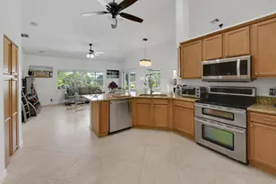1935 Primrose Ln, Wellington, FL 33414 - Photo 13
