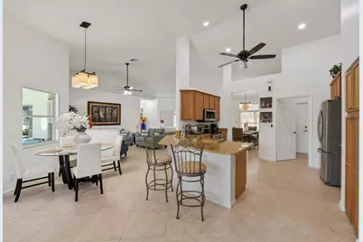 1935 Primrose Lane, Wellington, FL 33414 - Photo 7