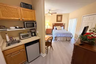 8306 Mulligan Cir, Port Saint Lucie, FL 34986 - Photo 9