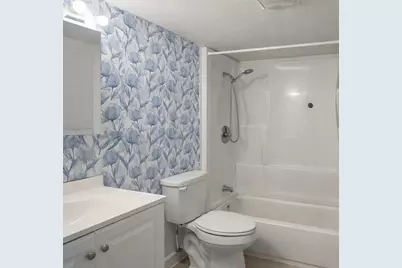 210 Salisbury I, West Palm Beach, FL 33417 - Photo 7