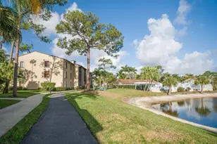 707 Sunny Pine Way, Greenacres, FL 33415 - Photo 19