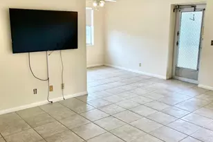 232 Canterbury J, West Palm Beach, FL 33417 - Photo 3