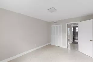 4141 NW 44th Ave, Lauderdale Lakes, FL 33319 - Photo 11