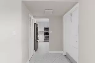 4141 NW 44th Ave, Lauderdale Lakes, FL 33319 - Photo 5