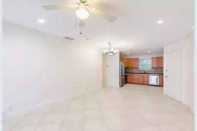 10693 N Military Trail #14, Palm Beach Gardens, FL 33410 - Photo 3