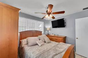 4631 NW 45th Ct, Tamarac, FL 33319 - Photo 9