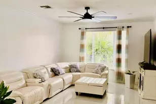 400 SW 15th Dr, Boca Raton, FL 33432 - Photo 11