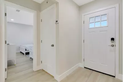 523 Club Drive, Palm Beach Gardens, FL 33418 - Photo 9