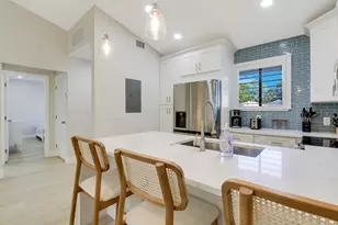 523 Club Dr, Palm Beach Gardens, FL 33418 - Photo 13