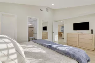 523 Club Dr, Palm Beach Gardens, FL 33418 - Photo 21