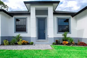 15633 Lakeland Cir, Port Charlotte, FL 33981 - Photo 3