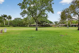 22306 Timberly Dr, Boca Raton, FL 33428 - Photo 37