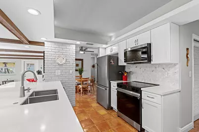 200 SW 5th Street, Boca Raton, FL 33432 - Photo 13