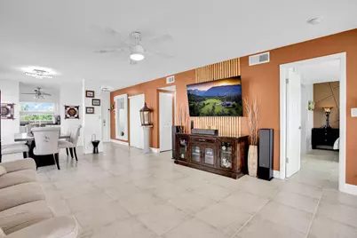 9201 Sunrise Lakes Boulevard #310, Sunrise, FL 33322 - Photo 9