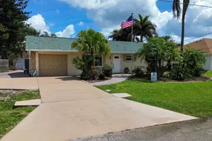 253 SW Chapman Ave, Port Saint Lucie, FL 34984 - Photo 1