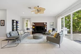 1332 Beacon Cir, Wellington, FL 33414 - Photo 7