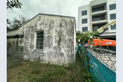 223 SE 4th Street #1, Hallandale Beach, FL 33009 - Photo 5