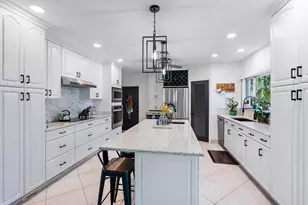 805 E Madison Ave, Stuart, FL 34996 - Photo 13