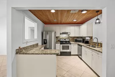 1250 SE Petunia Avenue, Port Saint Lucie, FL 34952 - Photo 11