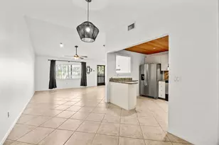 1250 SE Petunia Ave, Port Saint Lucie, FL 34952 - Photo 21