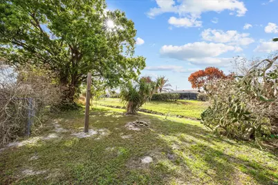 1250 SE Petunia Avenue, Port Saint Lucie, FL 34952 - Photo 31