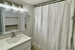 1401 NE 191st St, Miami, FL 33179 - Photo 15